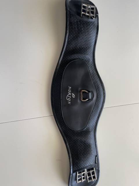 Selle de dressage si&egrave;ge  17,5 
