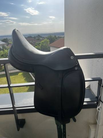Selle Dressage Prestige mod&egrave;le Helen X-Technology