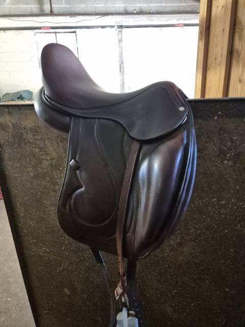 Selle dressage Antar&egrave;s 
