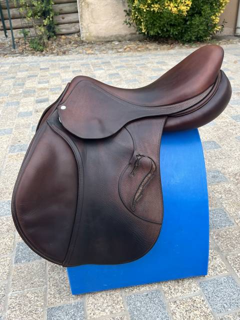 Vente selle Antar&egrave;s occasion 17&acute;&acute;