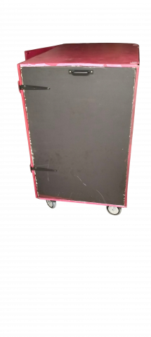 Armoire/sellerie &eacute;questre sur roues