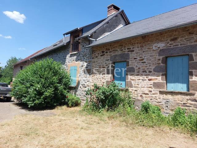 Propriété agricole d'environ 50 ha sur le plateau de millevach
