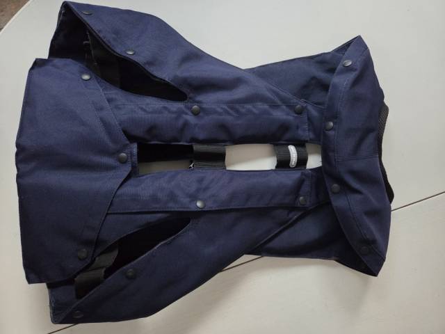 gilet airbag Hit Air T. Small bleu marine TB &eacute;tat