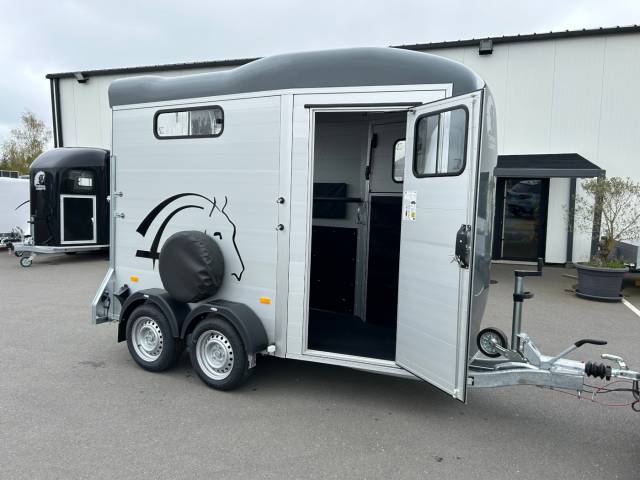 Van cheval liberte touring one 1 place 1/2 sortie av