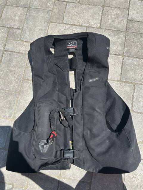 air bag hit air