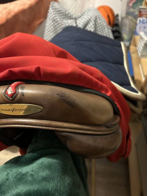 Selle &eacute;quipe sp&eacute;cial one 17,5