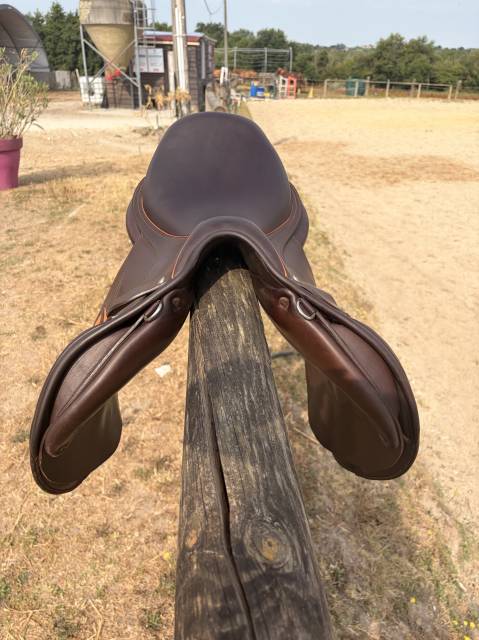 Selle childéric fsc – 18” – très bon état – année 2022