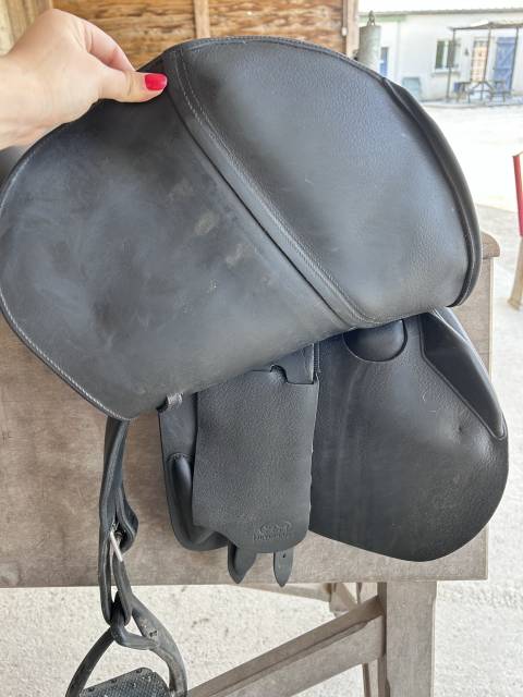 Selle Devoucoux Biarritz O noire 17,5&rsquo; 2021