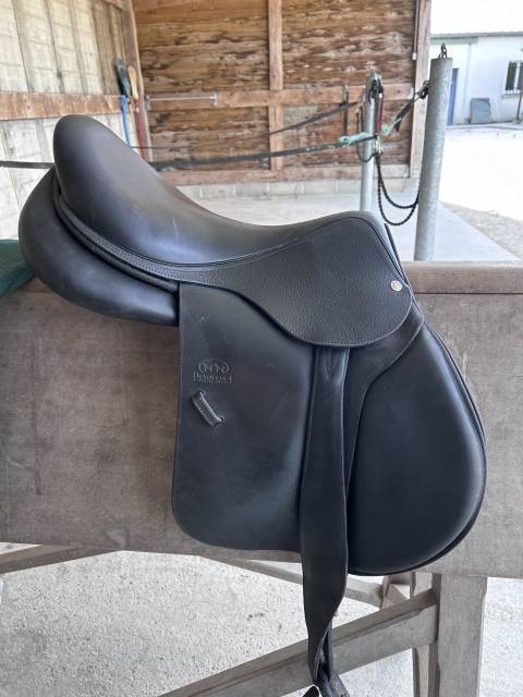 Selle Devoucoux Biarritz O noire 17,5&rsquo; 2021