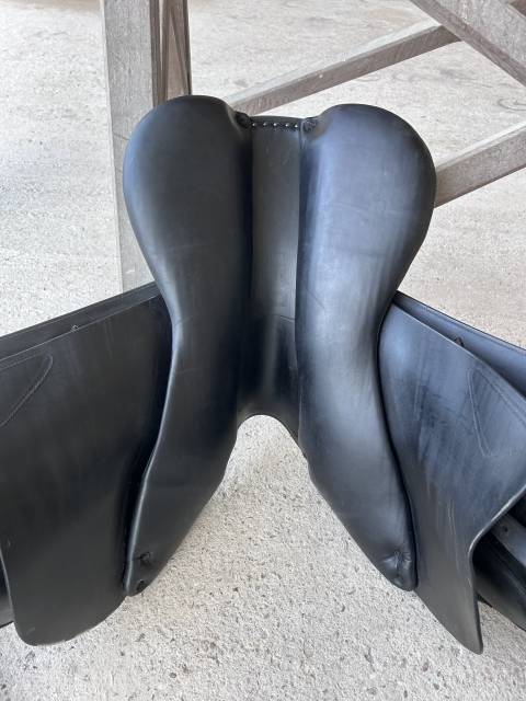 Selle Devoucoux Biarritz O noire 17,5&rsquo; 2021