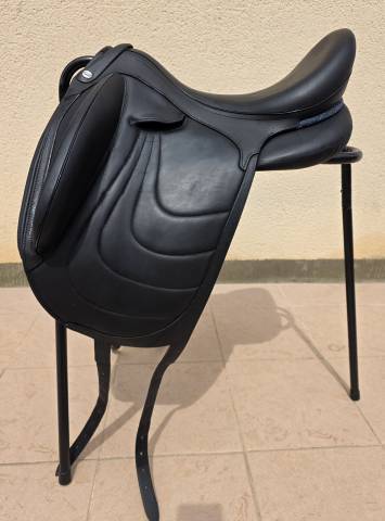 Selle de dressage Devoucoux Makila Harmonie si&egrave;ge 17,5 