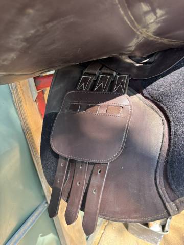 Selle norton marron synth&eacute;tique et cuir