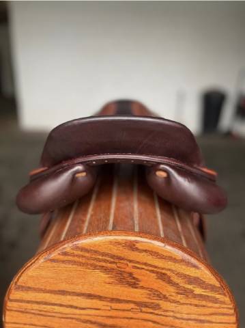 Selle Meyer ACT-1 17" &ndash; Excellent &eacute;tat &ndash; Disponible en 