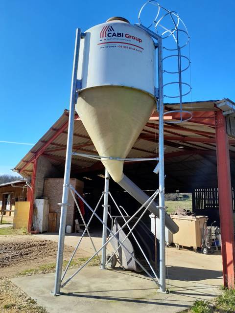 SILO A GRAIN EXTERIEUR 6M3 SOIT 4T