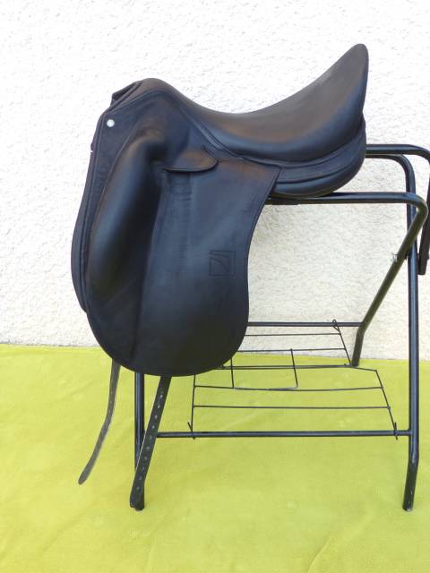 Selle dressage childeric dpl 18'