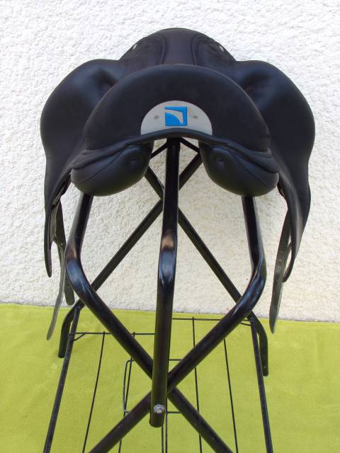 Selle Dressage Childeric DPL 18'