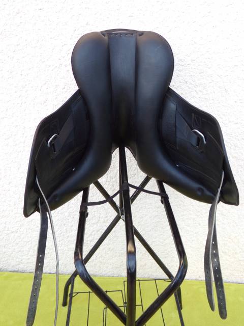 Selle Dressage Childeric DPL 18'