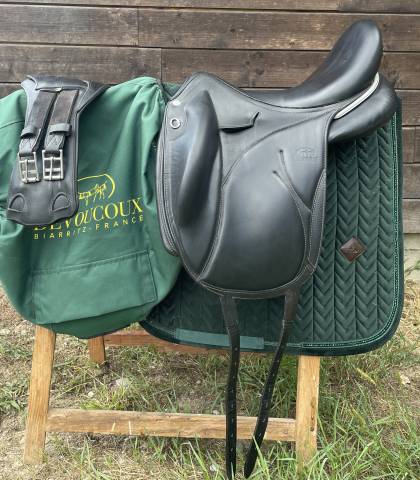 Selle de dressage Devoucoux Makila Lab 