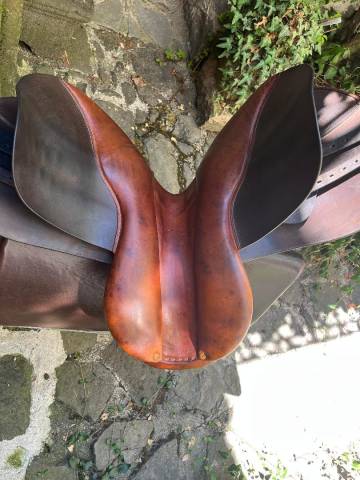 selle BUTET 18'' ann&eacute;e 2011