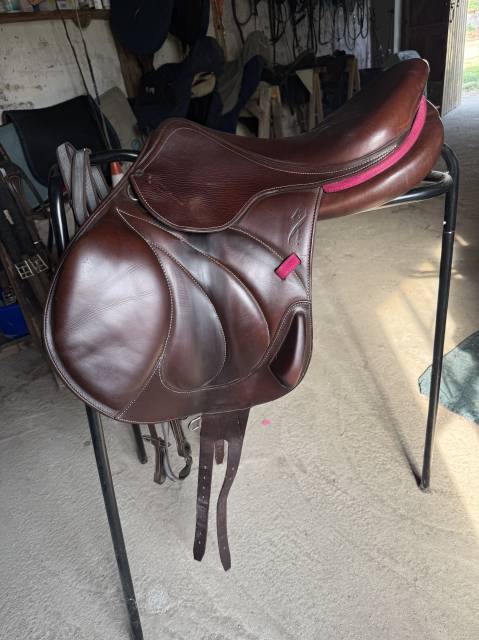 Selle monoquartier Antar&egrave;s 