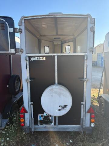 Van ifor williams hb403 1 1/2 place