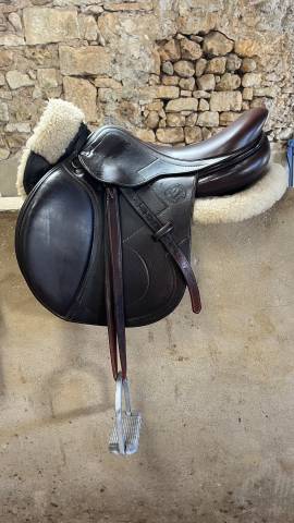 Selle antares de 2023- 17 pouces - quartier 3a