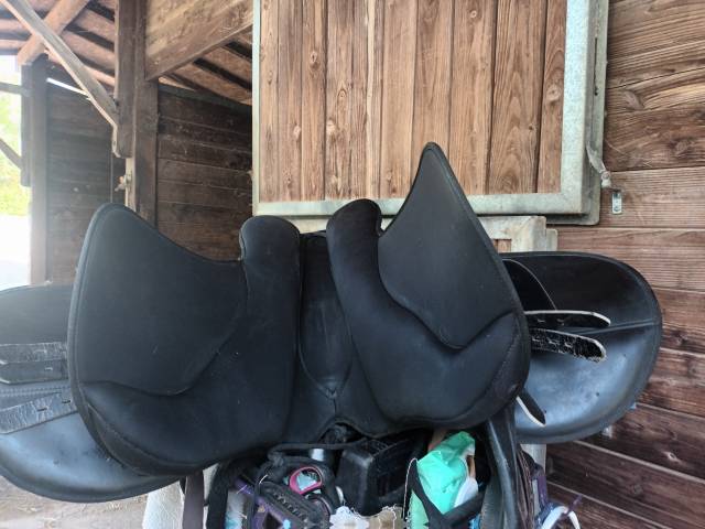 Vends selle mixte 