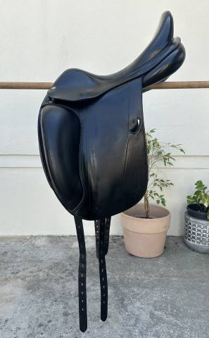 Selle de dressage equipe model emporio