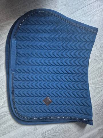 Tapis et Bonnet Kentucky Velvet Pearls