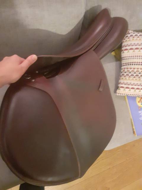 Selle Devoucoux 18 pouces
