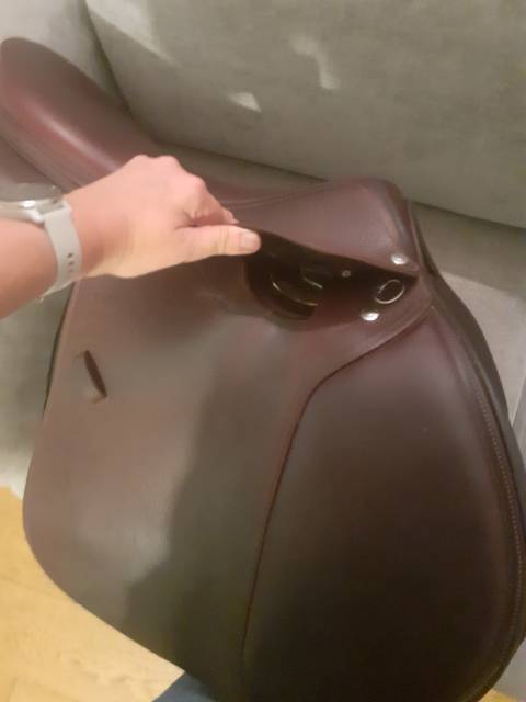 Selle Devoucoux 18 pouces