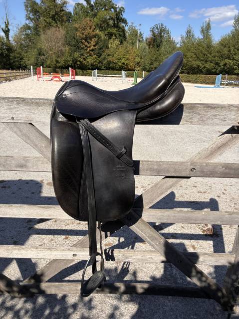 Selle dressage stubben Genesis 