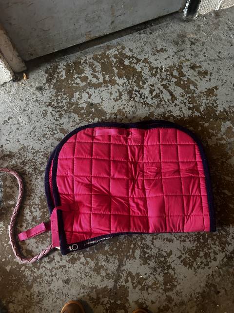Tapis d&rsquo;&eacute;quitation rose fouganza