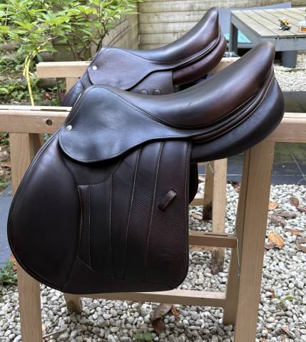 Selle forestier séoul 2022 17 pouce