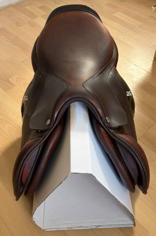 Selle CWD - Tres bonne etat 
