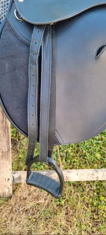 Selle Synthia 17,5 Fouganza 