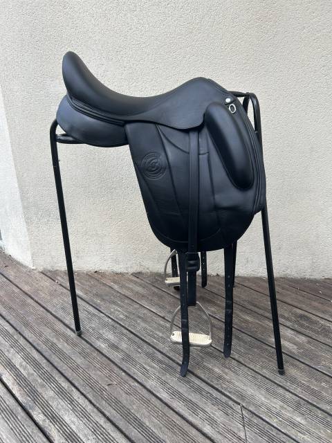 FORESTIER AACHEN 17.5 noire &ndash; Premi&egrave;re main &ndash; Compl&egrave;te