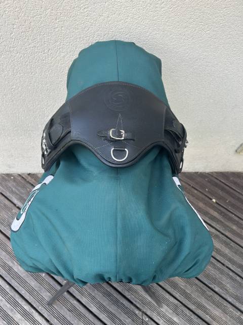 FORESTIER AACHEN 17.5 noire &ndash; Premi&egrave;re main &ndash; Compl&egrave;te
