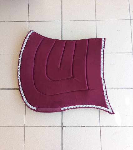 Tapis cheval à pointe 