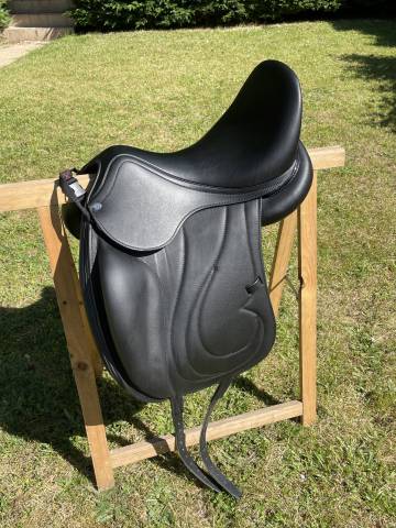 Selle de dressage Antares Cadence NEUVE