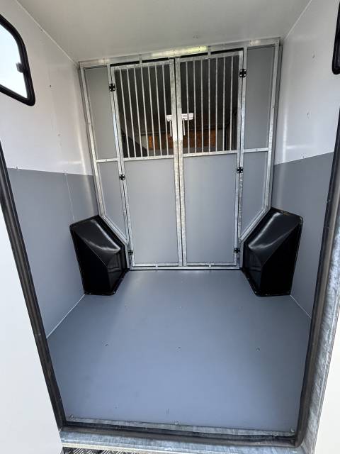 Peugeot boxer l4 160ch en stalle 2 places neuve