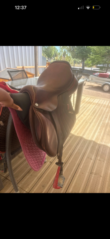 Selle cwd mademoiselle 2 gs liser&eacute;e rouge 