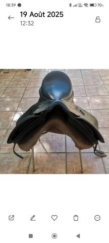 selle dressage cuir 
