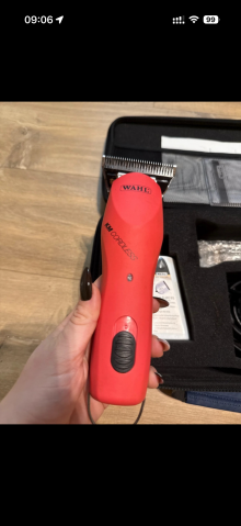 Tondeuse cheval Wahl KM Cordless &ndash; Sans fil &ndash; Quasi neu