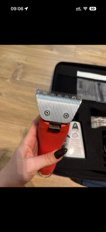 Tondeuse cheval Wahl KM Cordless &ndash; Sans fil &ndash; Quasi neu
