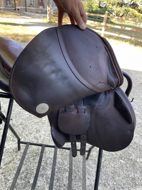 Selle Meyer 17 pouce 