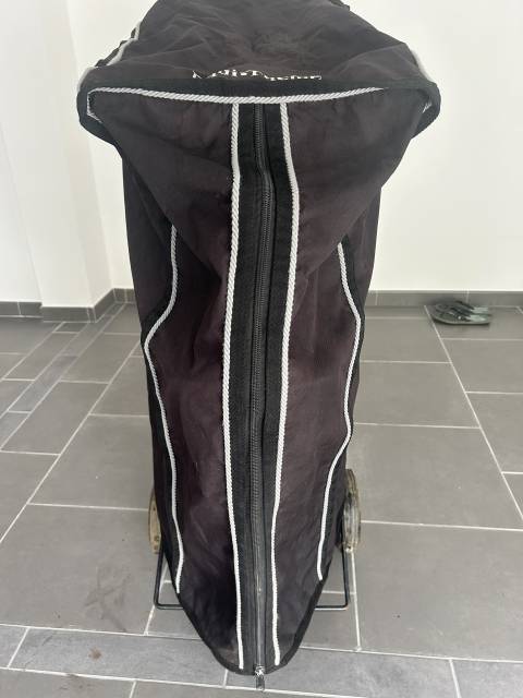 Chariot Equi-Th&egrave;me avec sac de protection &ndash; Pratique & 