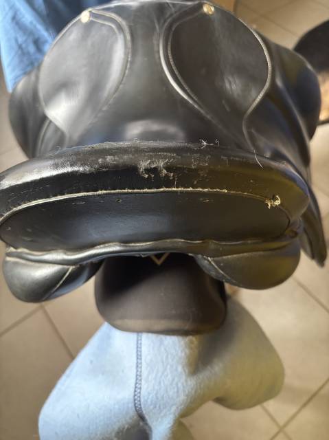 Selle de dressage Baude