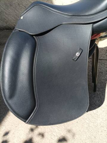 Selle Wintec 500 wide dressage 
