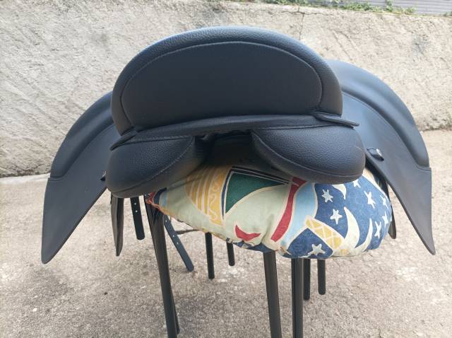 Selle Wintec 500 wide dressage 